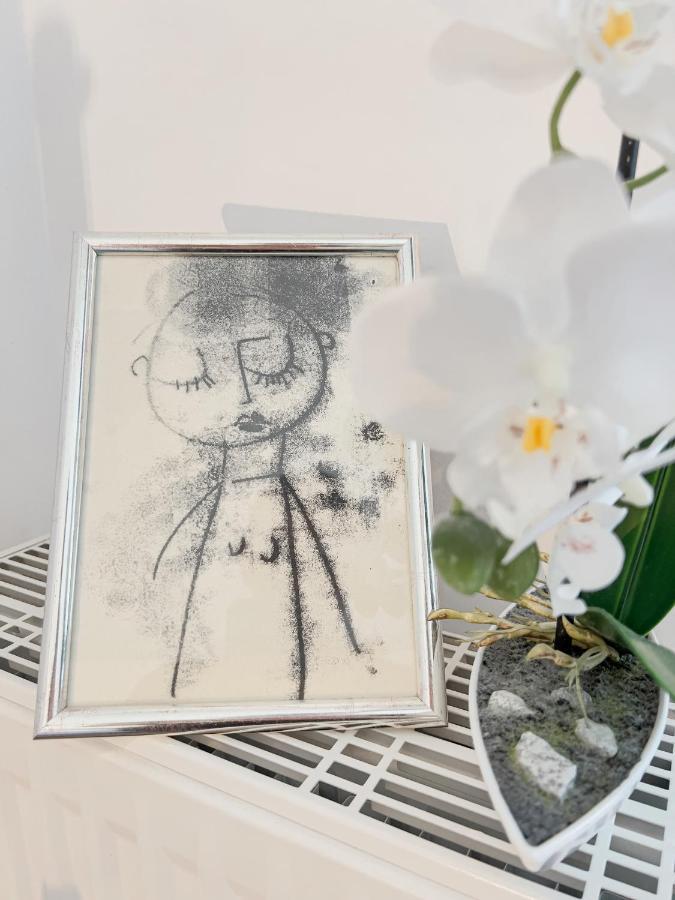 Schoene Helle & Gemuetliche Wohnung In Altstadtnaehe エアフルト エクステリア 写真